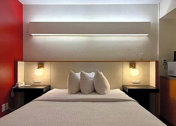 Ramada Limited Il I-74/i-55 Hotel 2*