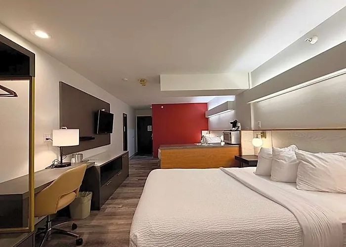 Ramada Limited Il I-74/i-55 Hotel 2*