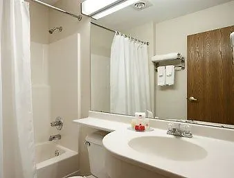 Ramada Limited Il I-74/i-55 2*
