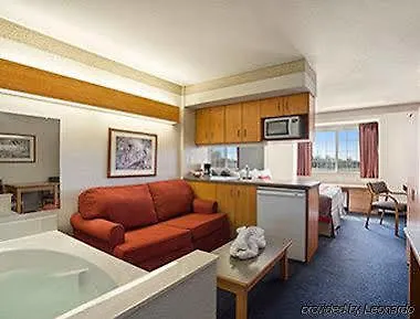 Ramada Limited Il I-74/i-55 Bloomington