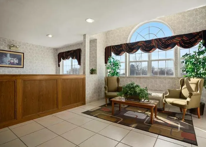 Ramada Limited Il I-74/i-55